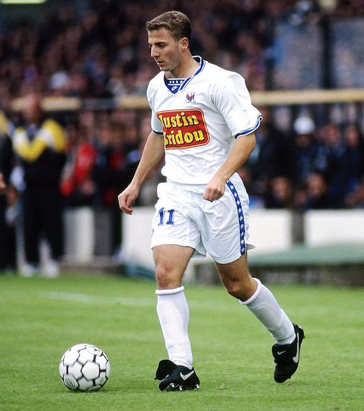 en-plus-vintage-voici-florian-maurice-revelation-de-l-ol-dans-les-annees-90-l-homme-au-maillot-justin-bridou-a-ecume-de-nombreuses-ecuries-tricolores-dont-le-psg-marseille-et-bastia_55392_wide
